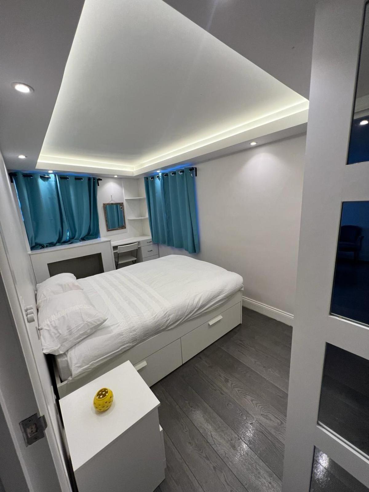 Lovely Chelsea Entire Apartment London City Bagian luar foto