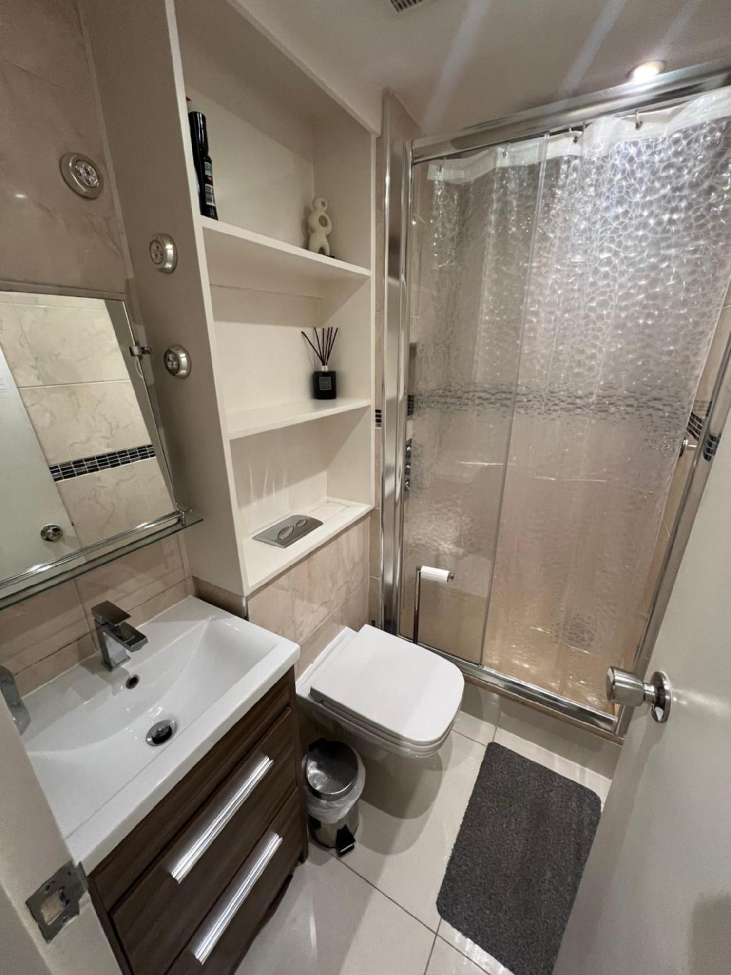 Lovely Chelsea Entire Apartment London City Bagian luar foto