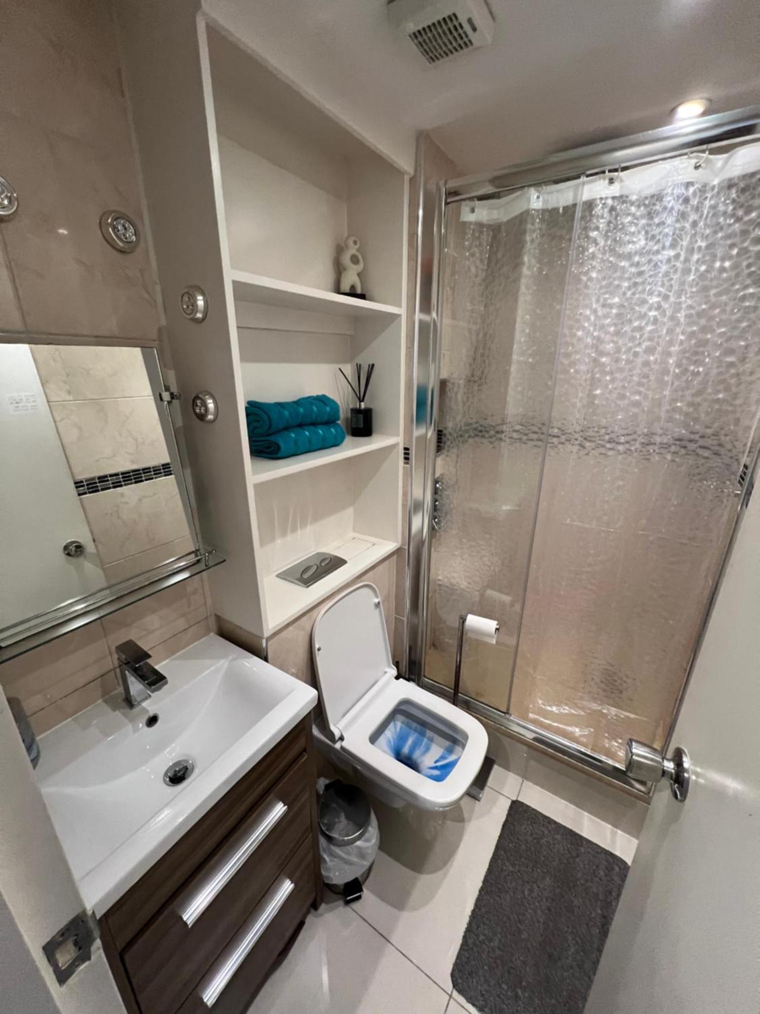 Lovely Chelsea Entire Apartment London City Bagian luar foto